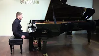 Aleksandr Gromovoy plays Scarlatti, Mozart and Rachmaninov