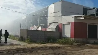 Появились кадры с места взрыва на завода на юге Волгограда