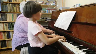 Марианна Лемешкина, 5 лет. "Весенний ветерок"