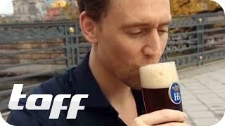 Thor 2-Star Tom Hiddleston (Loki) als Beifahrer - Stars in Cars | taff