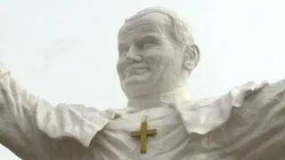 Poland erects statue in honour of John Paul II