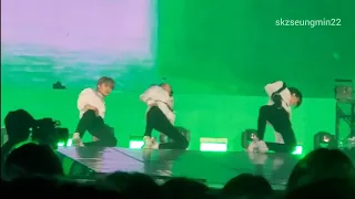 CHAN SINGING "TASTE" AND DANCERACHA DANCING INTO IT | 220918 Maniac in Seoul Special (Unveil11)