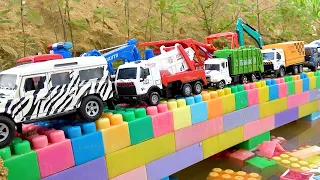 BIBO TOYS와 함께 다리 블록 장난감을 사용하여 건설 차량, 굴착기, 덤프 트럭 및 백호를 만들어보세요.
