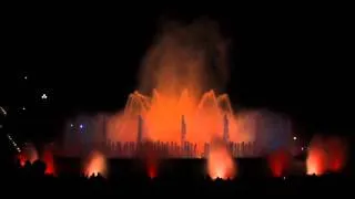 La Fuente Mágica de Montjuic "Magic Fountain" Barcelona - City Video Travel Guide - Barcelona Tour