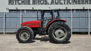 Tractor for sale- 1997 Massey Fergusson MF 4260.4 | Ritchie Bros Ocaña, ESP, 15/06/2022