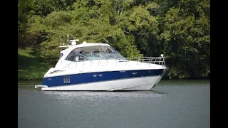 HBG Yacht Sales: 2005 Cruisers Yacht 520