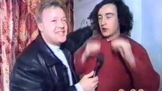 The Big Breakfast - Keith Chegwin doorsteps Steve Coogan (1993-ish)