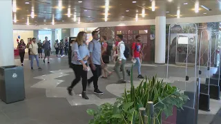 Fresno State students get back to campus, fill up the library