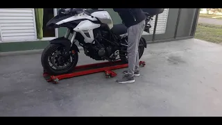 Plataforma para mover motos fácilmente