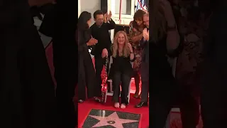 #ChristinaApplegate Explains Why She Wasn't Wearing Shoes At #WalkOfFame Ceremony