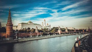 MOSCOW | Tverskaya St., Red Square, Kremlin, GUM, Moskva River, Bolshoy Theater on Friday Night LIVE