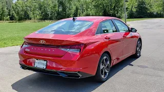 Here's WHY the 2022 Hyundai Elantra is an AMAZING car under $25K! #shorts