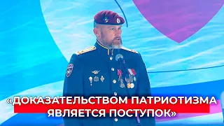 «Настоящие патриоты»: полковник Александр Белоглазов на премии «Мы рядом. Доброе дело»