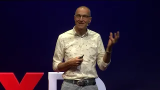 Darwin Comes to Town: How the Urban Jungle Drives Evolution | Menno Schilthuizen | TEDxRoma