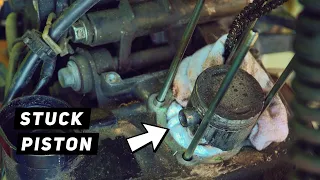 How to get stuck piston out! | Mitch's Scooter Stuff