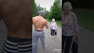 Granny self-defense class 2