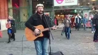 Snow Patrol, Chasing Cars, cover by Rob Falsini - busking in the streets of London, UK