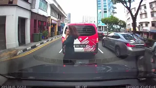 5apr2019 lady dash across the road without checking for incoming traffic along lavender street.