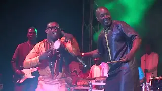Le grand retour de Youssou Ndour   Gandiol Festival à Sahel lunebase A la guitare basse