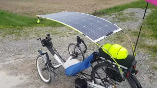 Trike mit Solar-Sonnen-Regen-Dach