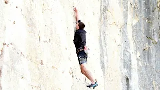 Garron Point Rogue Planet 7b+ Climber Tom Nickels