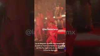 Los de Magneto (incluido Alan) levantando al patita en Suena tremendo en el opening del 90s Pop Toir