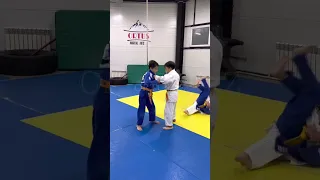 Judo Seoi-Otoshi - бросок через спину с колен, со срывом захвата. Школа по дзюдо в Астане ORTUS.KZ