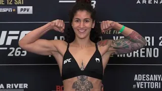 Pannie Kianzad and Alexis Davis - Official Weigh-ins - (UFC 263: Adesanya vs. Vettori 2) - /r/WMMA