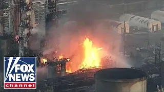Massive explosion rocks 150-year-old oil refinery in Philadelphia