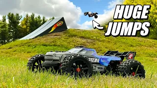 ARRMA Kraton 4S V2 BASHING at the DIRT HILL!