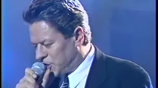 ROBERT PALMER - Addicted To Love - LIVE TV