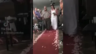 Свадьба молодожён