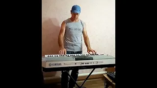 QUEEN - The show must go on ( cover на синтезаторе )