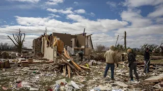 US tornadoes: Clean-up begins after at least 32 killed in storms in South and Midwest