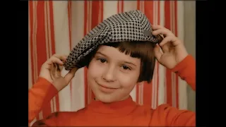 Zazie Dans Le Metro (1960) by Louis Malle, Clip: Zazie tries on a man's cap!