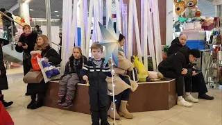 Рождественский флешмоб. Москва, ТЦ "Круг", 13 января 2023 года.