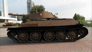 Средний танк Т-34/76 производства Сталинградского тракторного завода.
