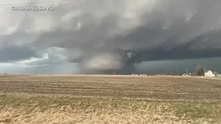 Large tornado spotted in Ollie, Iowa