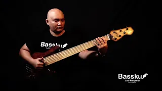 Indonesian Boutique Bass! Sanctum 6 Strings Bass!