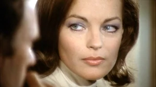 Romy Schneider, Jean-Louis Trintignant in: "Le mouton enragé" (Deville, 1974)