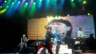 Scorpions - Athens 2009 - Big City Nights [pt1] [FRONT ROW]