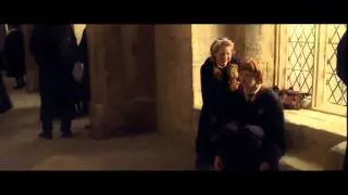 Ron SUCKS at choosing the better girl. What a FAIL... (Harry Potter and The Half Blood Prince Clip)