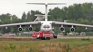 The Il-78 tanker Aircraft. Takeoff from a wet runway / long-range aviation base