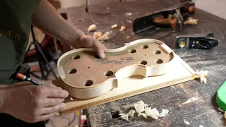 The amazing secret process of making a violin by a Korean maestro of string instruments