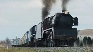 R766 last run as Coal Burner - Double Heading with R711: Australian Trains