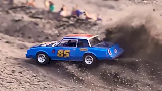 1/64 Scale  Cars Hillclimb Racing Crash Compilation 1000 fps