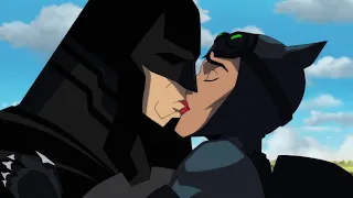 Batman Kisses Catwoman Injustice