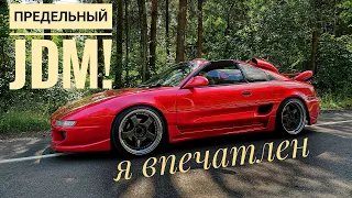 Это Toyota? MR 2 -- среднемоторная любовь