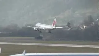 fly niki Pilot at Innsbruck Airport