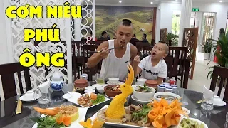 Cơm Niêu Phú Ông - Anh Em Tam Mao Lục Tung Sài Gòn Để Tìm Nhà Hàng Ẩm Thực Miền Bắc